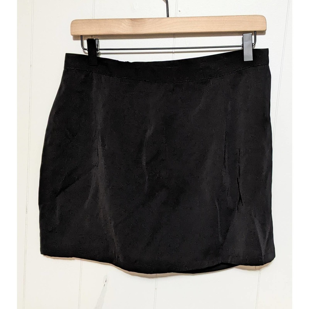 Zara Basic Collection M Black Ruffle Front Mini S… - image 2